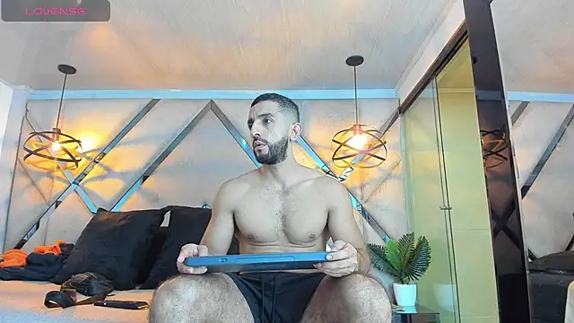 Snapshot of Yiyo10_ chatting on April 2026 03:50:02 AM Yiyo10 online show from April 2026 03:50:02 AM