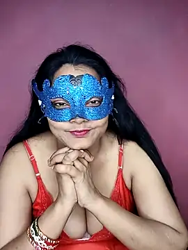 Snapshot of MEERAcle chatting on November 2025 09:03:01 PM MEERAcle online show from November 2025 09:03:01 PM