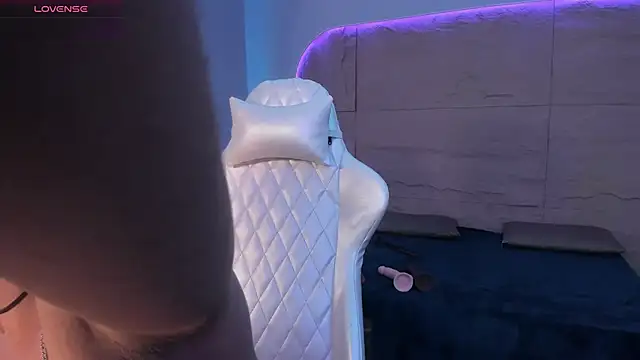 Snapshot of ZahaRose chatting on September 2025 11:20:01 PM ZahaRose online show from September 2025 11:20:01 PM