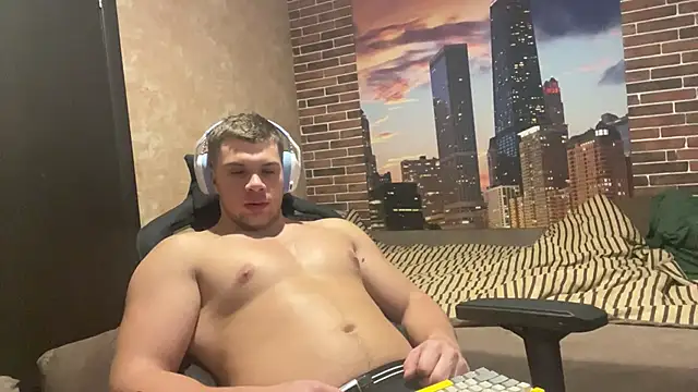 MusclePhantom online show from October 2025 10:58:01 PM