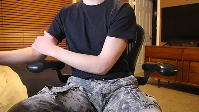 jjjjjfive online show from February 2026 02:18:02 AM