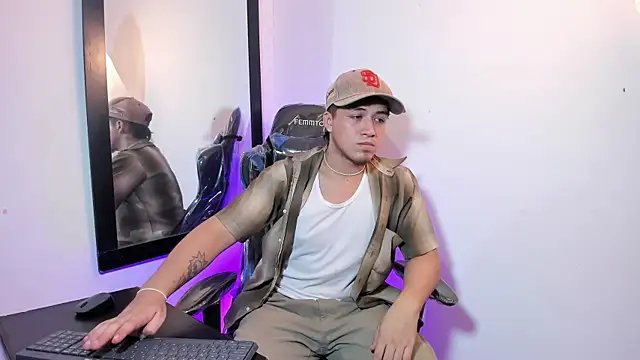 juanmechanic  online show from October 2025 05:18:01 AM