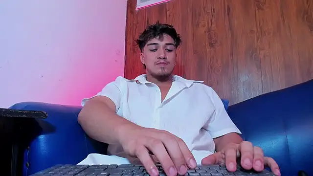 juanmechanic  online show from June 2026 09:38:01 PM