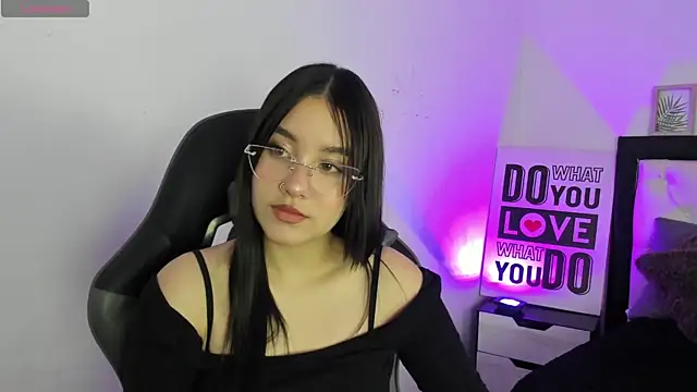 Snapshot of KimGarces chatting on September 2025 08:22:01 PM KimGarces online show from September 2025 08:22:01 PM