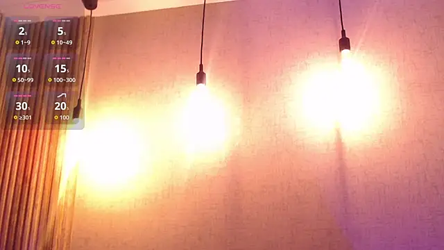 Snapshot of KimGarces chatting on October 2025 08:53:02 PM KimGarces online show from October 2025 08:53:02 PM