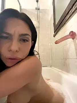 Snapshot of salvana chatting on October 2025 06:26:02 PM salvana online show from October 2025 06:26:02 PM