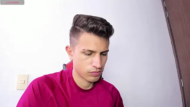 Snapshot of kevin_ahss chatting on March 2026 04:24:01 PM kevin ahss online show from March 2026 04:24:01 PM