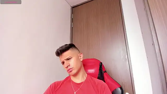 Snapshot of kevin_ahss chatting on March 2026 05:16:01 PM kevin ahss online show from March 2026 05:16:01 PM