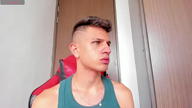 Snapshot of kevin_ahss chatting on March 2026 04:55:01 PM kevin ahss online show from March 2026 04:55:01 PM