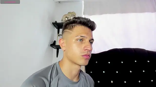 Snapshot of kevin_ahss chatting on March 2026 07:59:01 PM kevin ahss online show from March 2026 07:59:01 PM