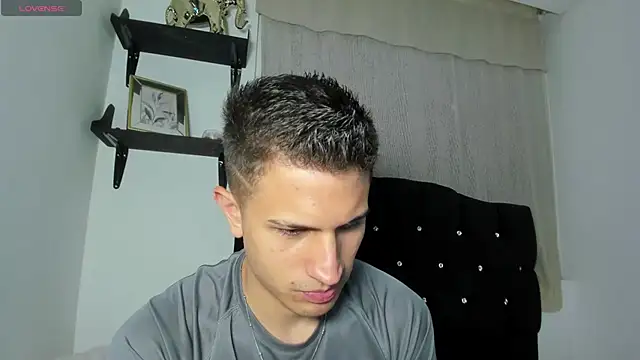 Snapshot of kevin_ahss chatting on May 2026 11:47:01 PM kevin ahss online show from May 2026 11:47:01 PM