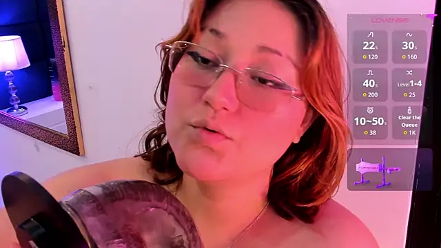 isa grey  online show from September 2025 04:38:02 AM