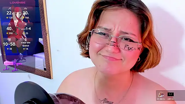 isa grey  online show from November 2025 02:35:02 AM