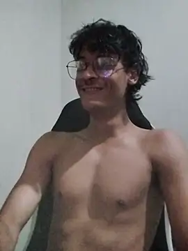 Snapshot of Mago666_ chatting on April 2026 01:19:01 AM Mago666 online show from April 2026 01:19:01 AM