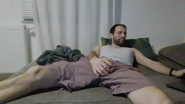 XLBarehengst online show from December 2025 10:07:01 PM