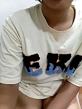 blueeyegirl22 online show from December 2025 07:22:01 PM