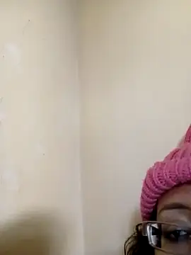 Snapshot of Sondosa3 chatting on November 2025 09:09:02 AM Sondosa3 online show from November 2025 09:09:02 AM