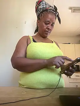 Snapshot of Ebonyboobsmilk chatting on December 2025 01:31:02 PM Ebonyboobsmilk online show from December 2025 01:31:02 PM