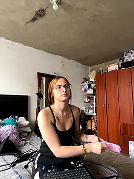 Snapshot of Aria_beauti chatting on September 2025 03:14:01 PM Aria beauti online show from September 2025 03:14:01 PM