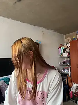 Snapshot of Aria_beauti chatting on September 2025 01:37:01 PM Aria beauti online show from September 2025 01:37:01 PM