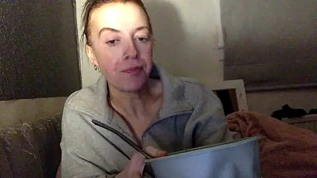 Bellababexox online show from June 2026 01:05:01 AM