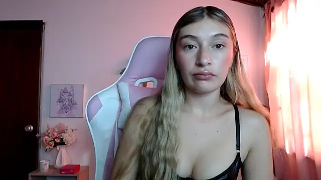 Snapshot of SophiaaLee chatting on March 2026 09:21:02 PM SophiaaLee online show from March 2026 09:21:02 PM