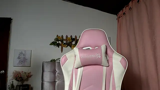 Snapshot of SophiaaLee chatting on April 2026 11:38:02 PM SophiaaLee online show from April 2026 11:38:02 PM