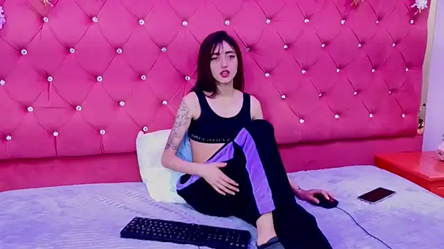 Snapshot of _Maleja_19_ chatting on February 2026 03:45:02 AM Maleja 19 online show from February 2026 03:45:02 AM