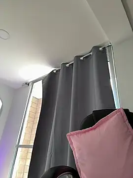 Mavii  online show from January 2026 04:42:02 PM