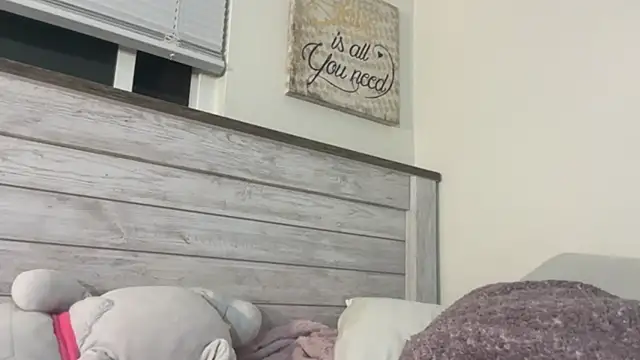 Snapshot of Julietserenity chatting on October 2025 07:52:02 AM Julietserenity online show from October 2025 07:52:02 AM