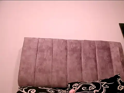 Luciana hardmand online show from September 2025 07:49:01 PM