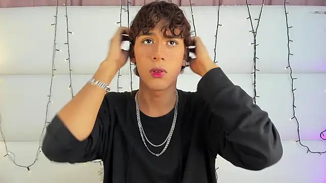 Snapshot of d3rke_666 chatting on March 2026 05:24:01 AM d3rke 666 online show from March 2026 05:24:01 AM