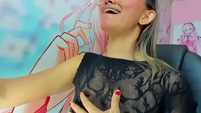 StarletTays online show from November 2025 02:00:01 AM