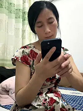 Snapshot of crhong666 chatting on September 2025 01:24:02 PM crhong666 online show from September 2025 01:24:02 PM