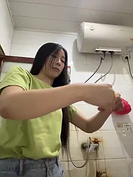 Snapshot of crhong666 chatting on October 2025 11:55:01 PM crhong666 online show from October 2025 11:55:01 PM