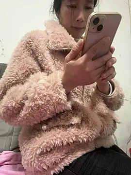 crhong666 online show from March 2026 01:07:02 AM