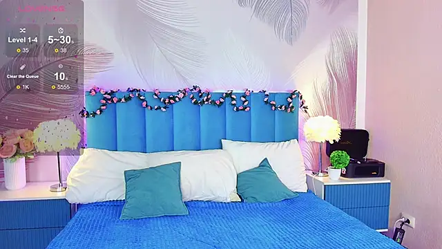 Snapshot of kimberlyy77 chatting on October 2025 06:08:01 AM kimberlyy77 online show from October 2025 06:08:01 AM