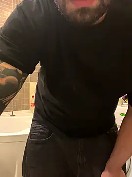 Snapshot of JeffryBoy36 chatting on October 2025 11:02:01 PM JeffryBoy36 online show from October 2025 11:02:01 PM