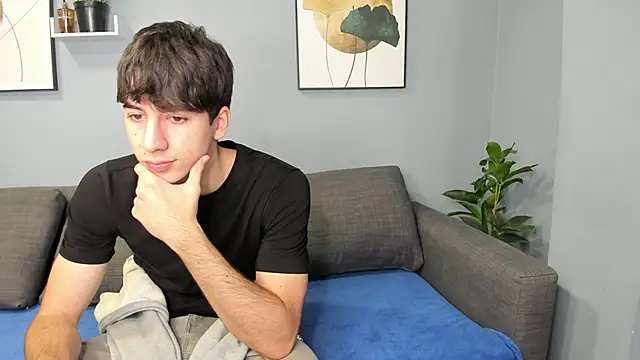 Snapshot of Quentin_Blake chatting on November 2025 06:34:02 AM Quentin Blake online show from November 2025 06:34:02 AM