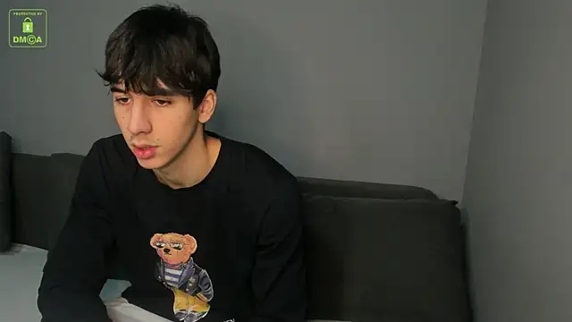 Snapshot of Quentin_Blake chatting on November 2025 06:27:01 AM Quentin Blake online show from November 2025 06:27:01 AM