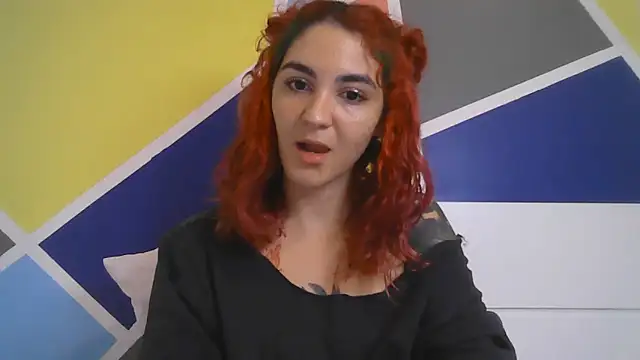 Snapshot of peetitefairy chatting on April 2026 06:44:02 AM peetitefairy online show from April 2026 06:44:02 AM
