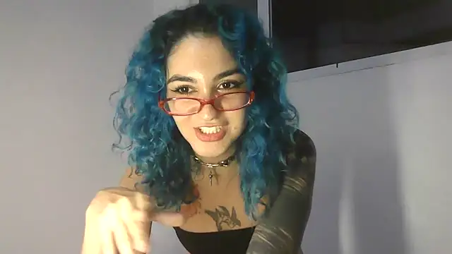 Snapshot of peetitefairy chatting on May 2026 06:32:03 AM peetitefairy online show from May 2026 06:32:03 AM