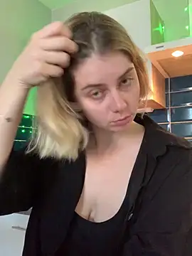 Rainbow W online show from September 2025 12:41:02 PM