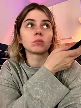 Rainbow W online show from October 2025 11:39:01 AM