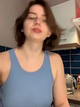 Rainbow W online show from October 2025 11:39:02 AM