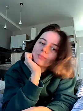 Rainbow W online show from October 2025 09:28:01 AM