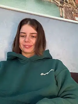 Rainbow W online show from October 2025 11:14:02 AM