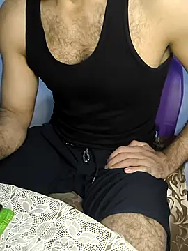 yazin199 online show from September 2025 10:48:02 PM