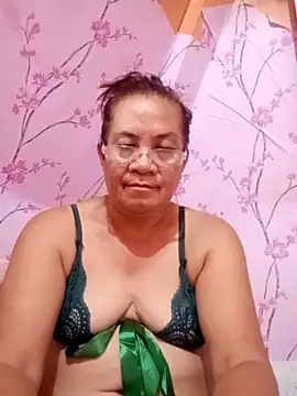 Snapshot of vickyhot1966 chatting on September 2025 04:33:02 AM vickyhot1966 online show from September 2025 04:33:02 AM