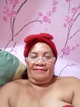 Snapshot of vickyhot1966 chatting on September 2025 10:35:02 PM vickyhot1966 online show from September 2025 10:35:02 PM